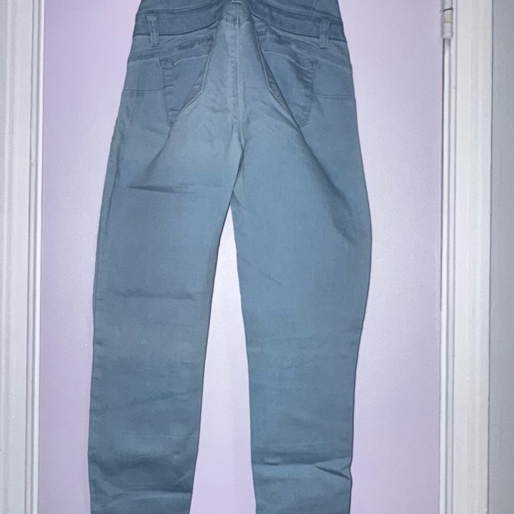 Light Blue Jeans - Picture 5 of 5